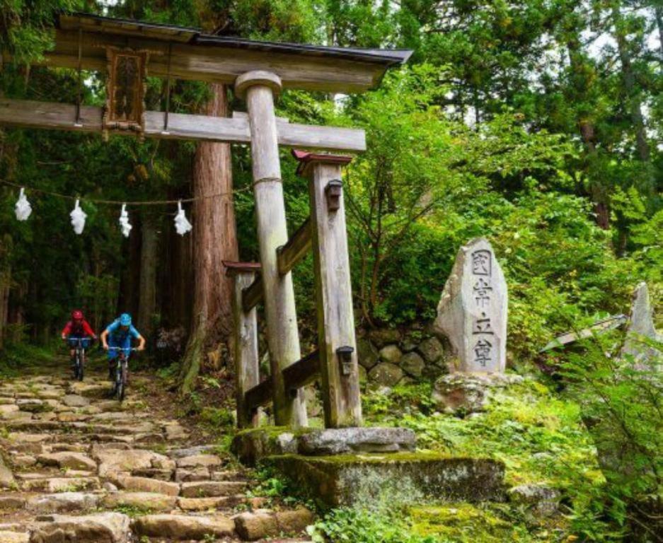 ホテル カイヤ ノザワ 野沢温泉村 エクステリア 写真